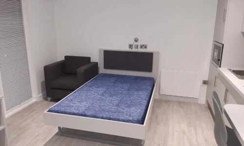 约克圣约翰大学宿舍费用攻略：住进心仪学生公寓，开启美好校园生活