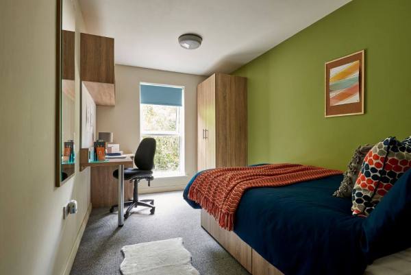 留学伦敦，住进伦敦政治经济学院Twin Room