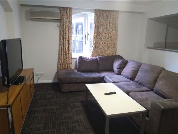 留学生租房指南：多家公寓推荐，蒙特霍利约克学院One Bedroom Flat宿舍好评
