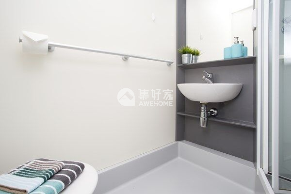 东英吉利大学排名全球第几？