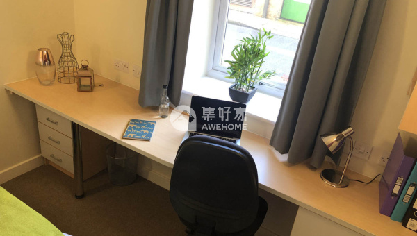 了解德比大学学费，选择最佳教育之路