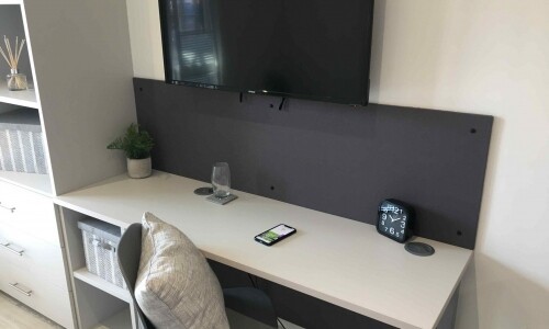 布拉德福商学院：创造卓越商业领袖的摇篮